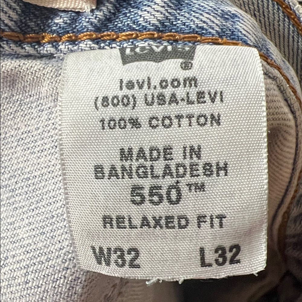 Vintage Levi’s Men’s Size 32/Women’s Size 6 Relaxed Fit 550 Cutoff Wedgie Shorts - Picture 7 of 9